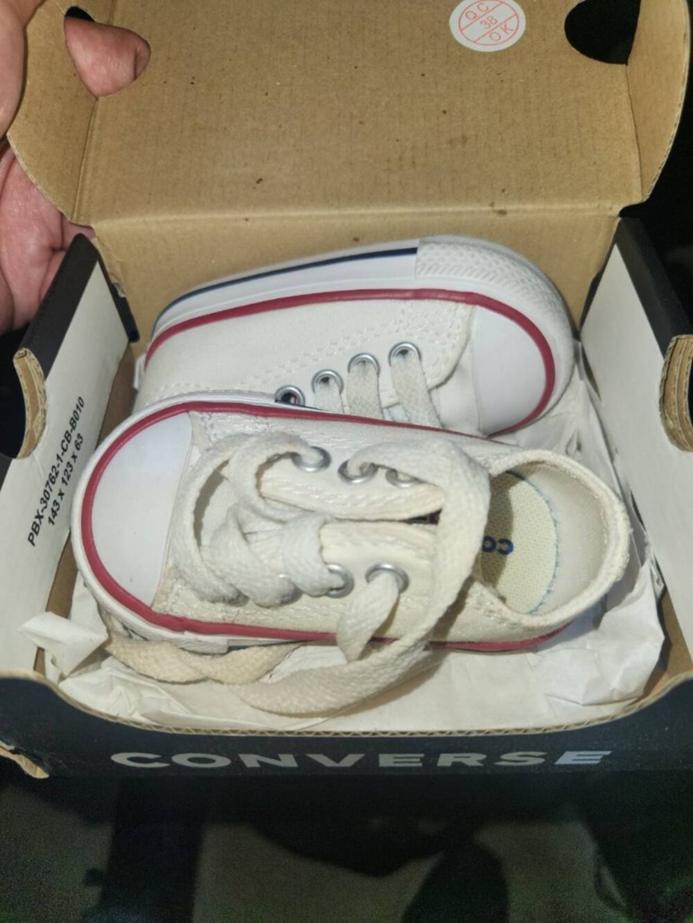 Converse Chuck Taylor All Star Infant Size 2 White Canvas Low Top Sneakers